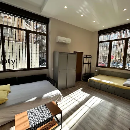 Estudio Centrico Zona Palacio Madrid Exterior photo